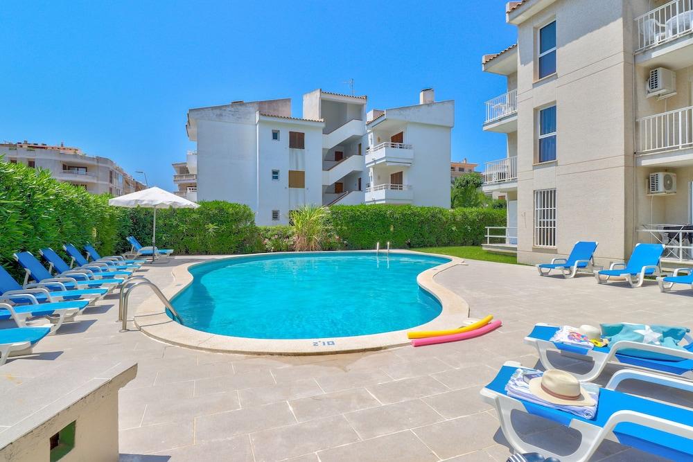 Llevant Apartments Port de Pollenca Bagian luar foto