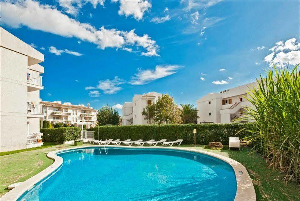 Llevant Apartments Port de Pollenca Bagian luar foto