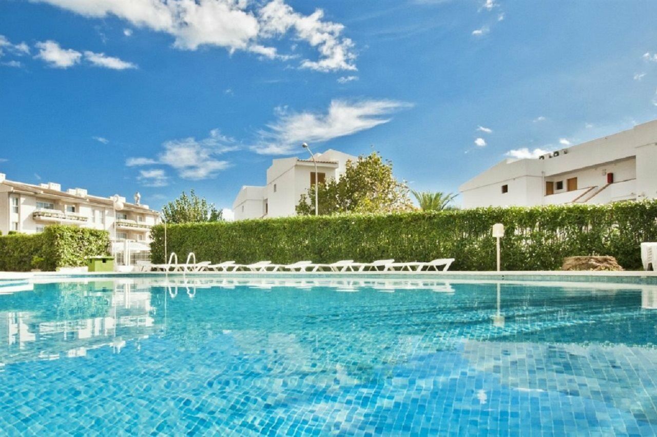 Llevant Apartments Port de Pollenca Bagian luar foto